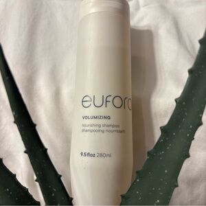 Volumizing Nourishing Shampoo - White